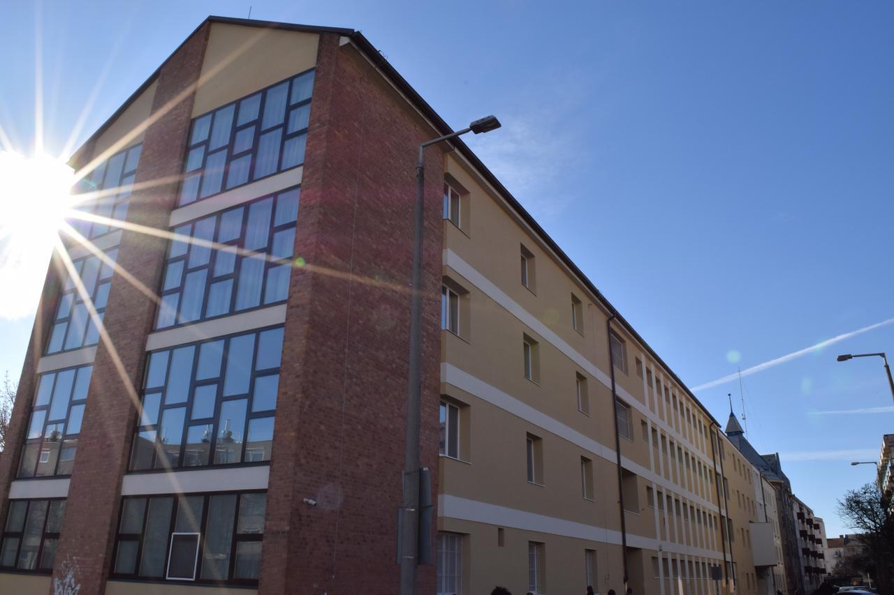 Marothi Kollegium Albergue Debrecen Exterior foto